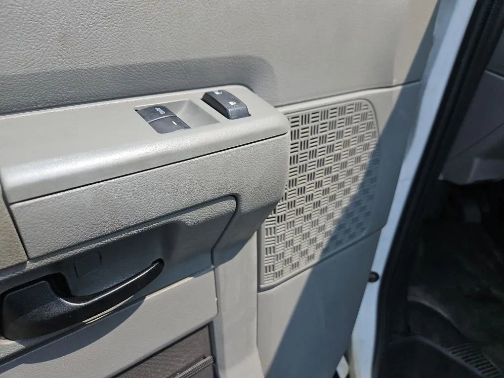 Used 2012 Ford E-150 and Econoline 150 w/ PWR Group image 14
