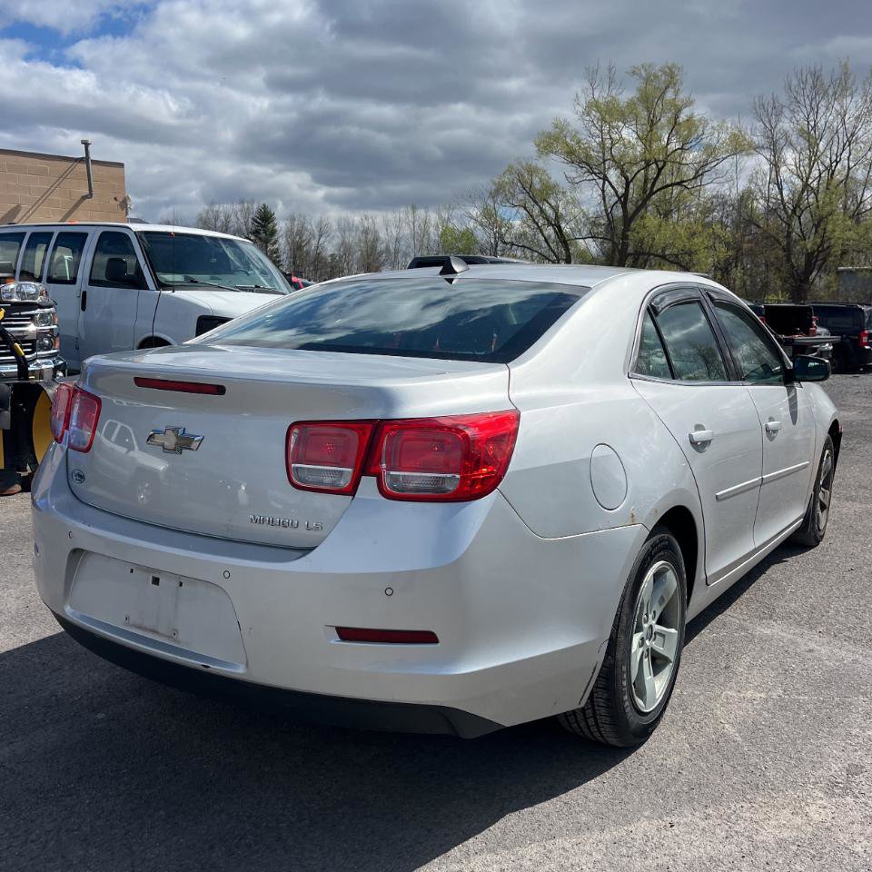Used 2014 Chevrolet Malibu LS w/ Protection Package FWD image 9