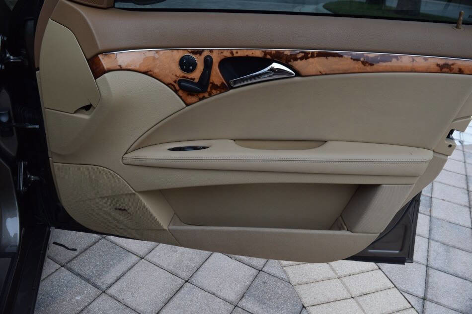 Used 2008 Mercedes-Benz E 350 4MATIC Sedan image 74