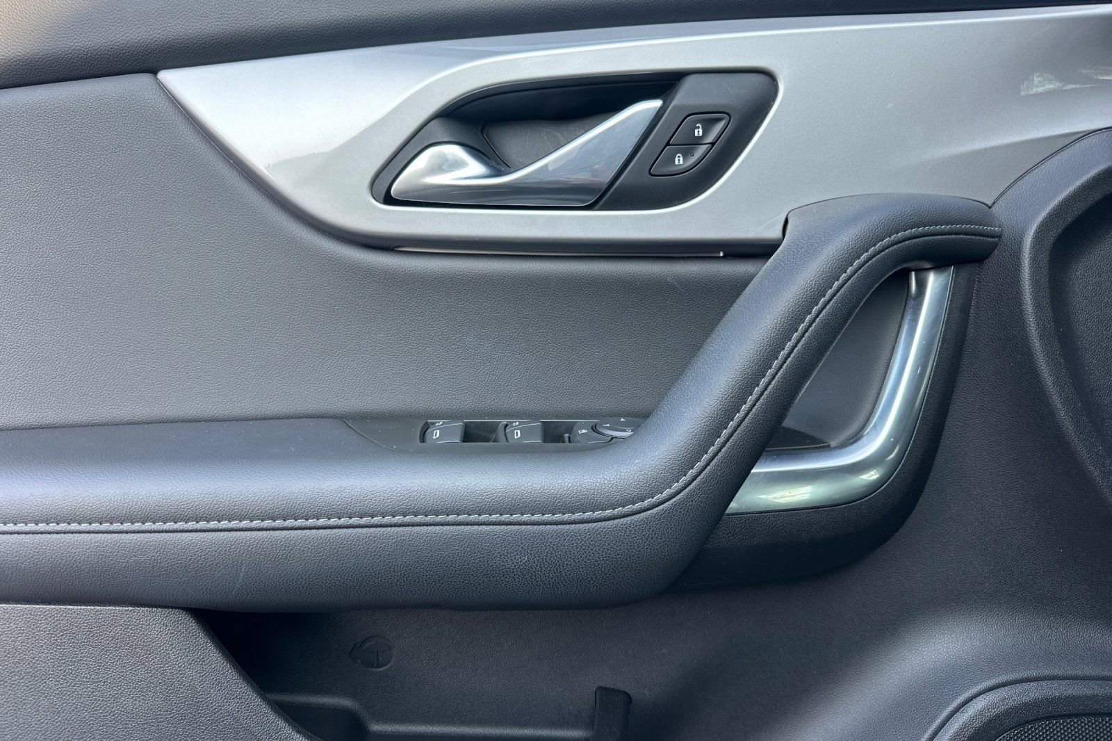 Used 2021 Chevrolet Blazer LT image 12