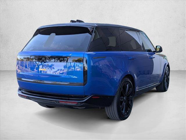Certified 2025 Land Rover Range Rover Long Wheelbase SE image 5