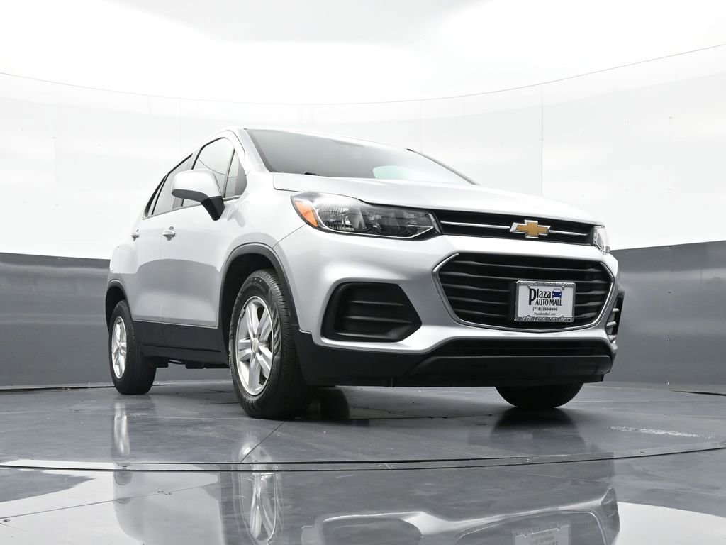 Used 2020 Chevrolet Trax LS w/ Tint and Cruise Package FWD image 25