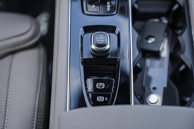 New 2026 Volvo XC90 B5 Ultra image 25