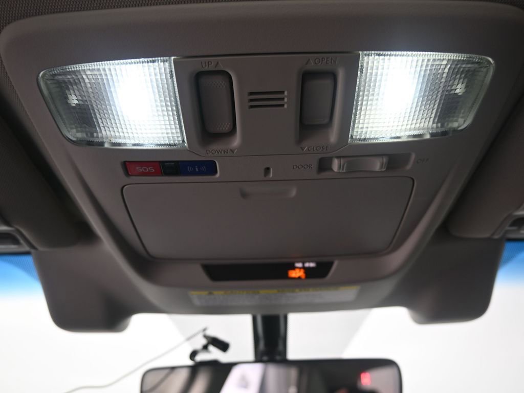 Used 2018 Subaru Outback 2.5i Limited image 11