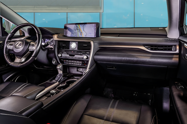 Used 2020 Lexus RX 350 FWD w/ Luxury Package image 12