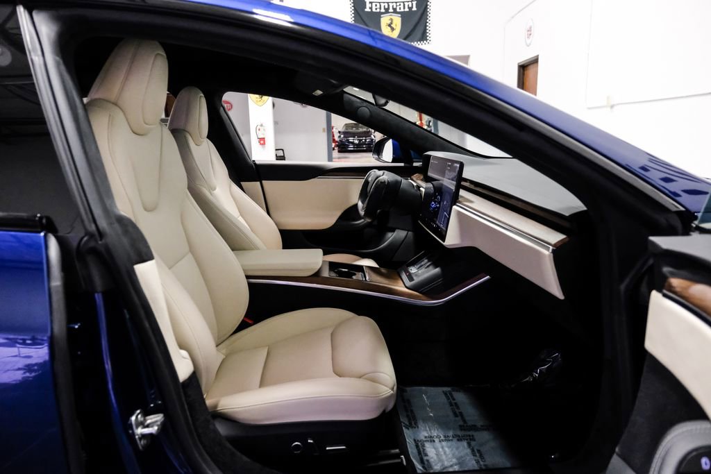 Used 2023 Tesla Model S Standard Range image 35