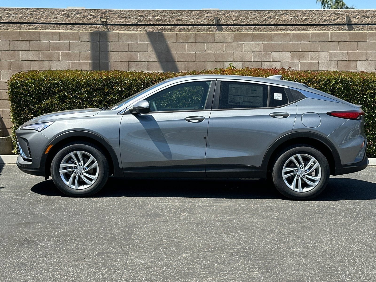 New 2026 Buick Envista Sport Touring FWD image 7