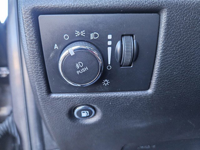 Used 2019 Jeep Grand Cherokee Limited image 17