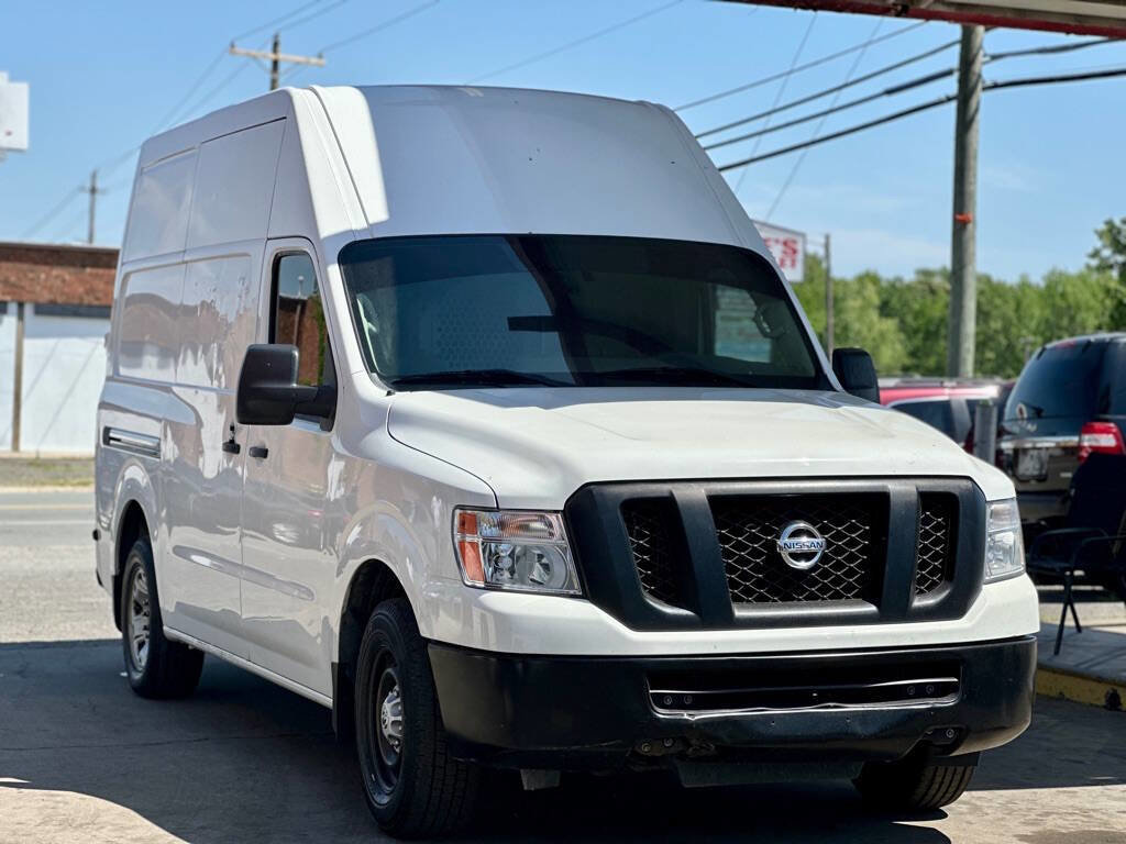 Used 2021 Nissan NV 2500 SV image 1