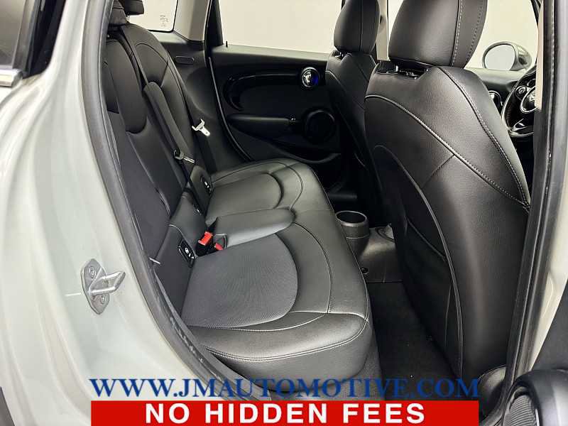 Used 2019 MINI Cooper S w/ Signature Upholstery Package image 19