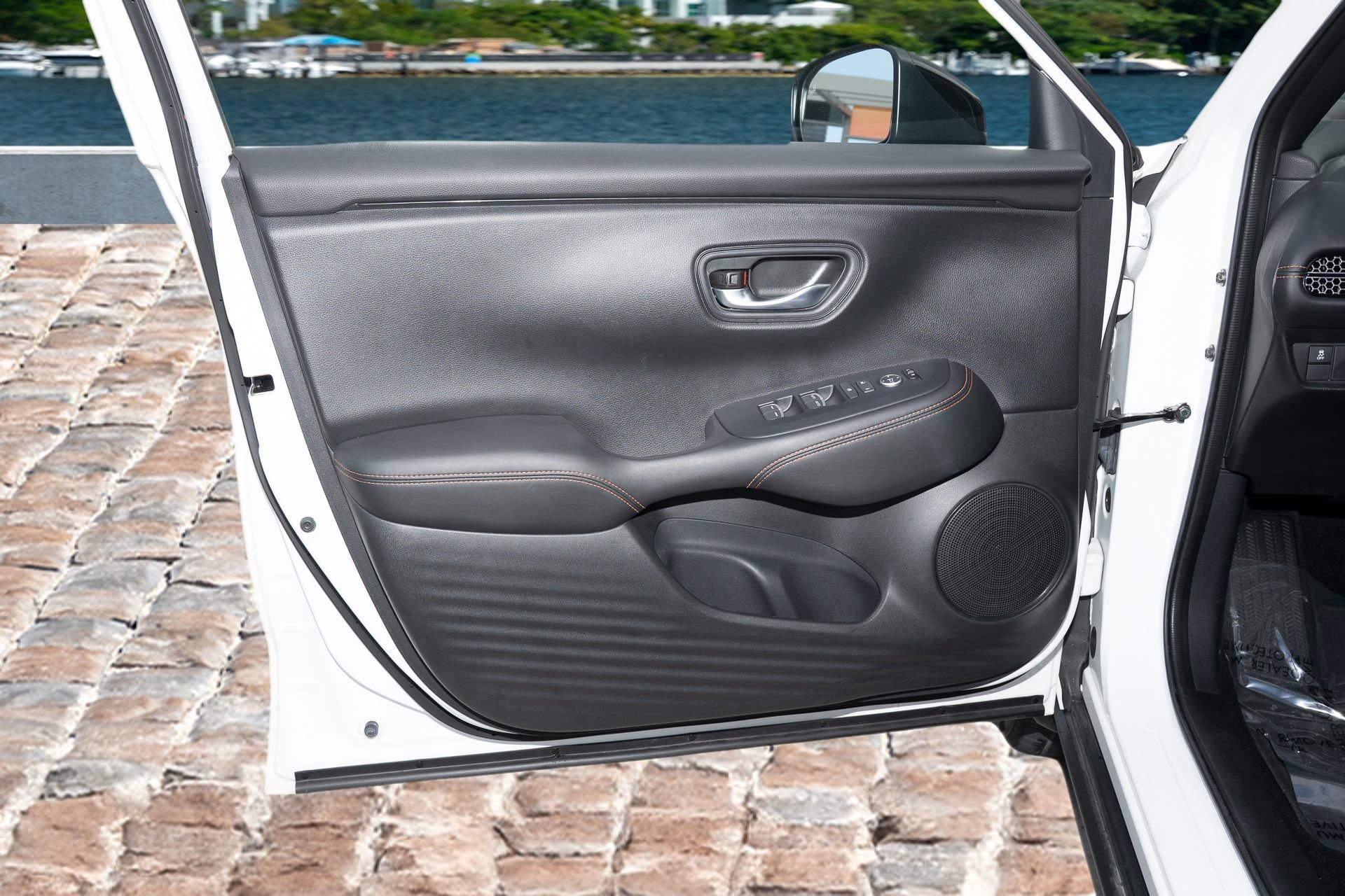 Used 2024 Honda HR-V Sport image 10