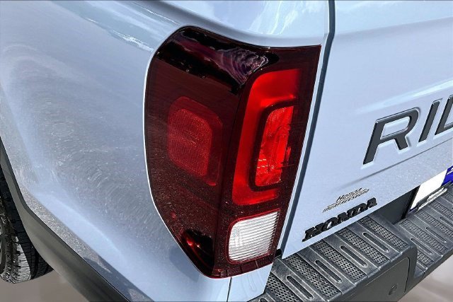 Certified 2026 Honda Ridgeline Black Edition image 23