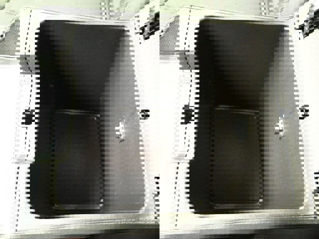 New 2026 Jeep Grand Cherokee Altitude image 15