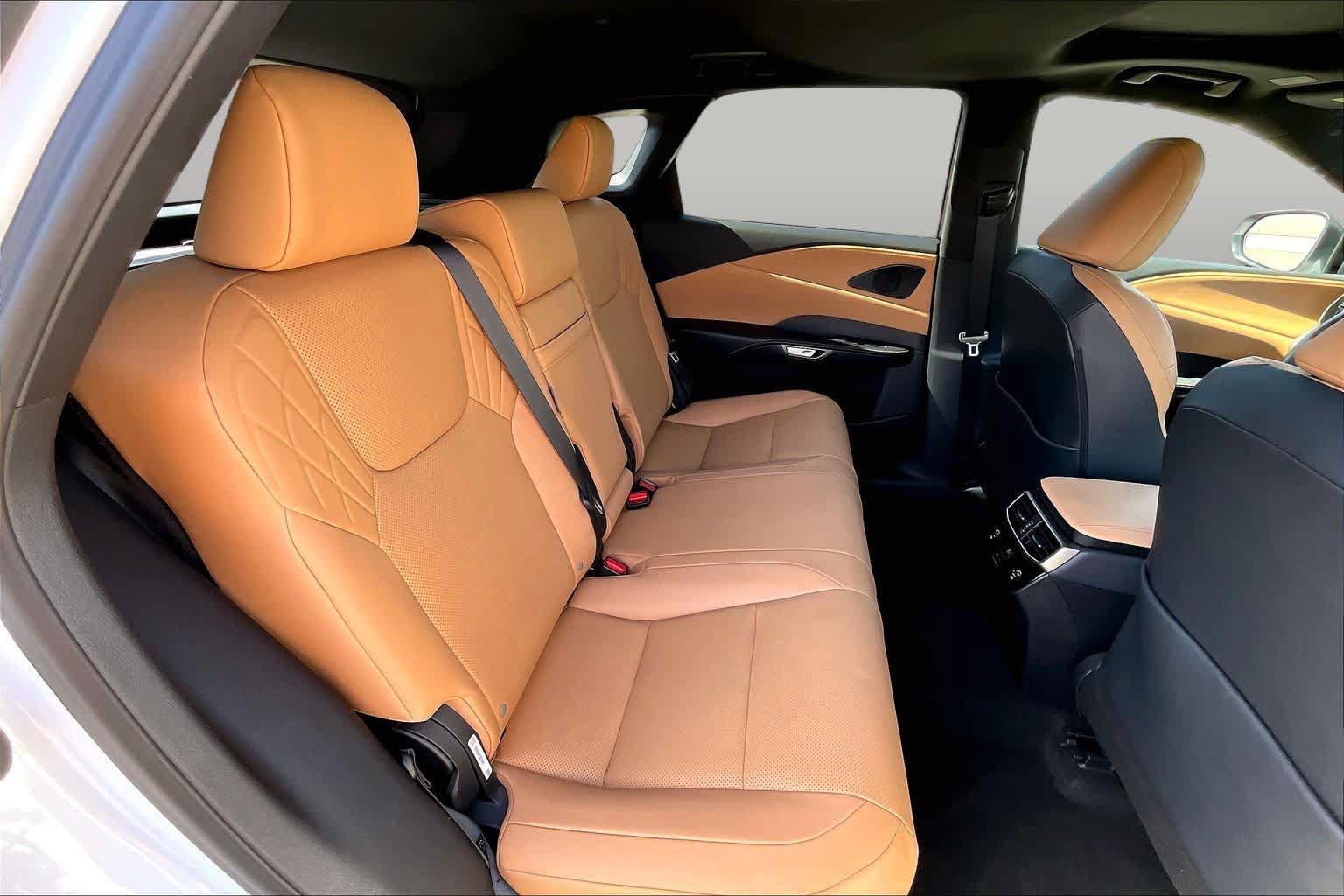 Certified 2024 Lexus RX 350 Premium w/ Convenience Package FWD image 19