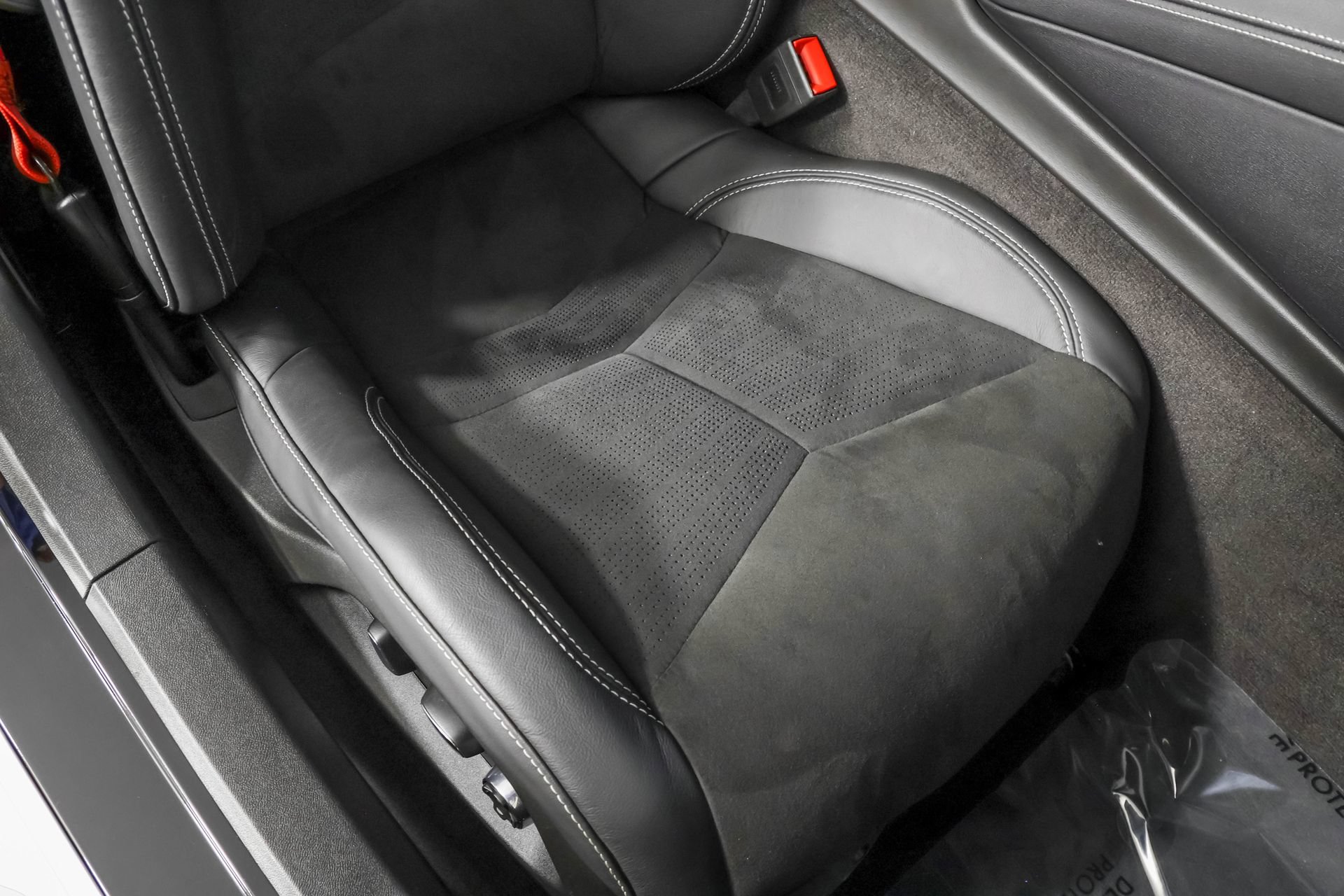 Used 2023 Chevrolet Corvette Stingray Preferred Cpe w/ Battery Protection Package RWD image 42