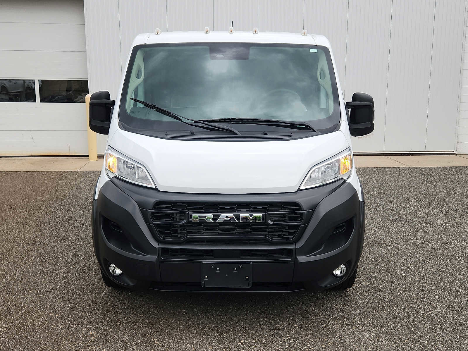 Used 2025 RAM ProMaster 2500 w/ Convenience Group FWD image 2