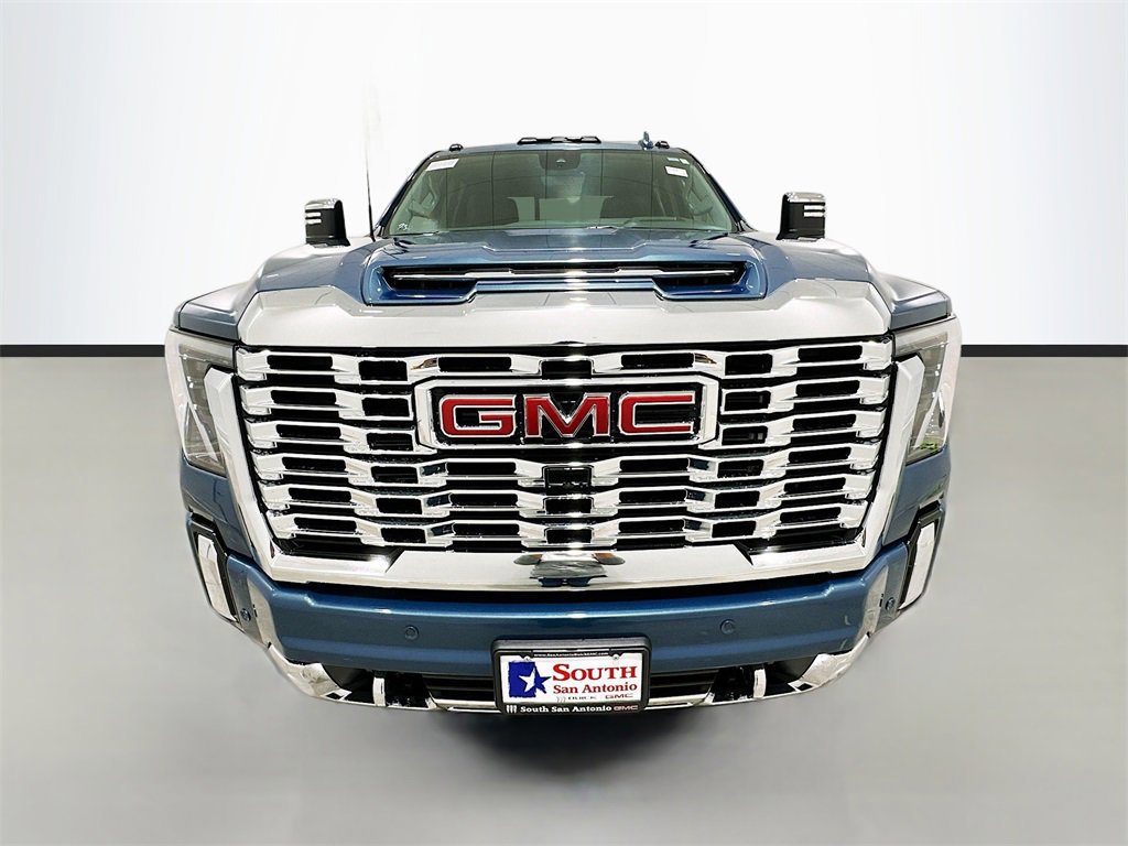 New 2025 GMC Sierra 2500 Denali w/ Denali Reserve Package image 2