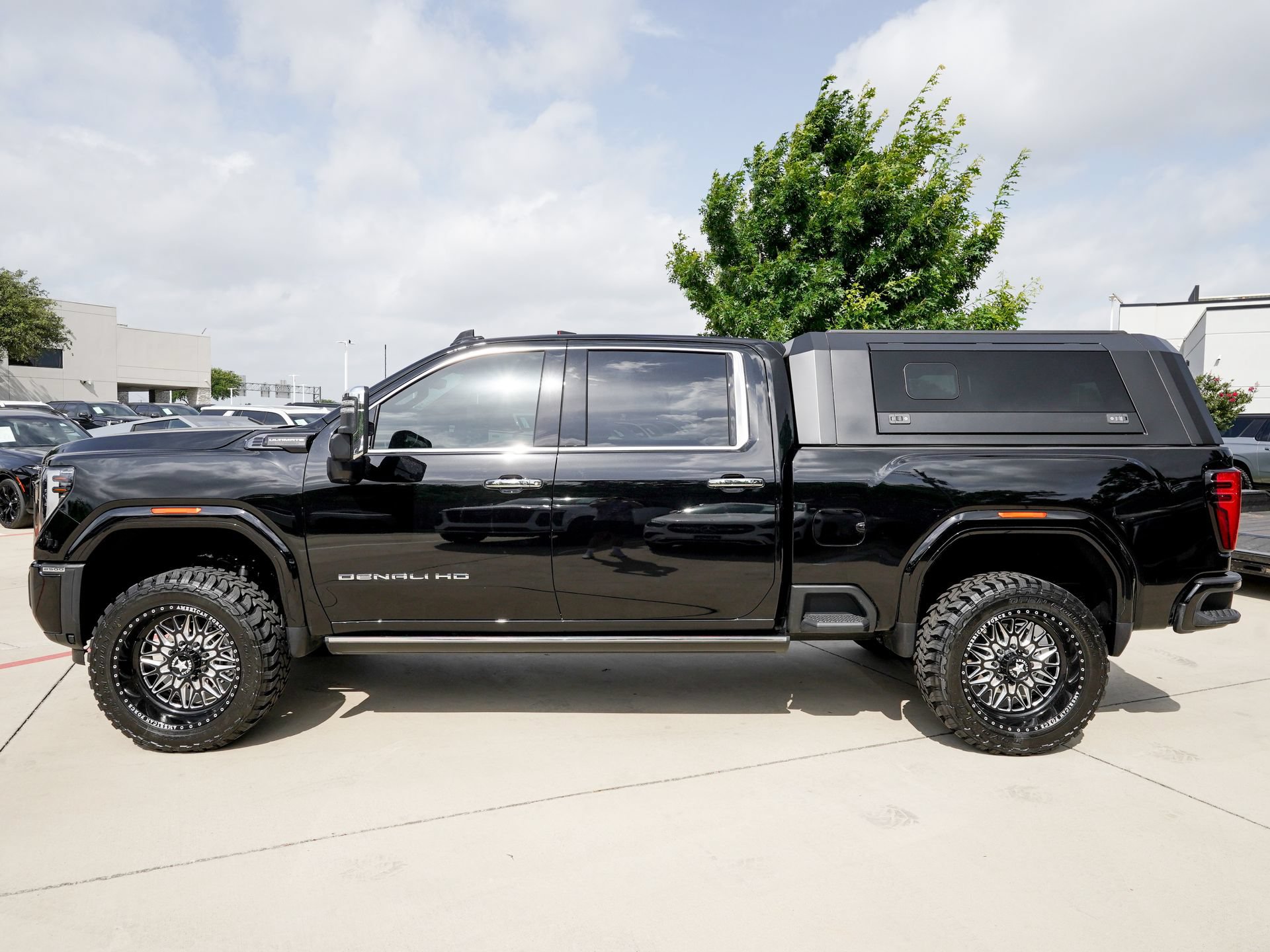 Used 2026 GMC Sierra 2500 Denali Ultimate AWD/4WD image 7