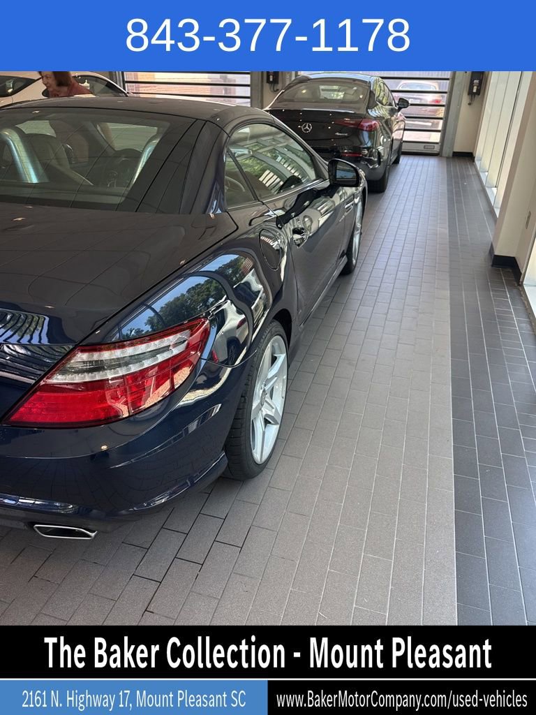 Used 2016 Mercedes-Benz SLK 300 image 3