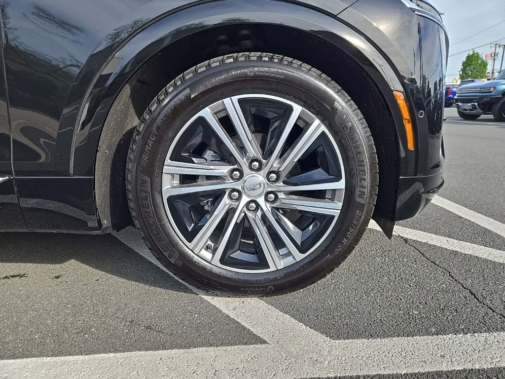 Used 2024 Cadillac Lyriq Luxury AWD/4WD image 9