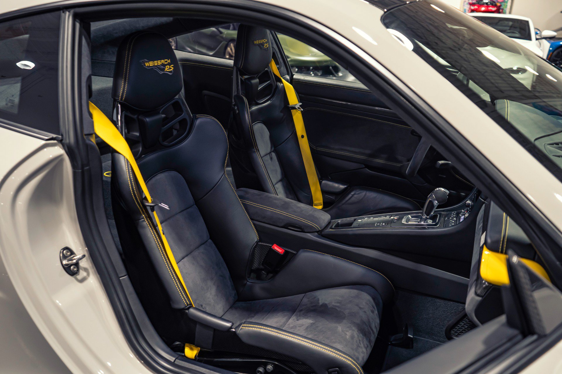 Used 2018 Porsche 911 GT2 RS w/ Weissach Package RWD image 35