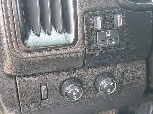 Used 2021 GMC Canyon AT4 w/ Driver Alert Package AWD/4WD image 10