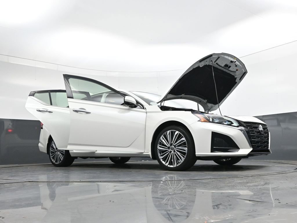 Used 2023 Nissan Altima 2.5 SL image 37
