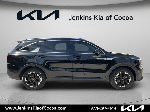 Certified 2026 Kia Sorento S w/ S Panoramic Sunroof Package FWD image 3