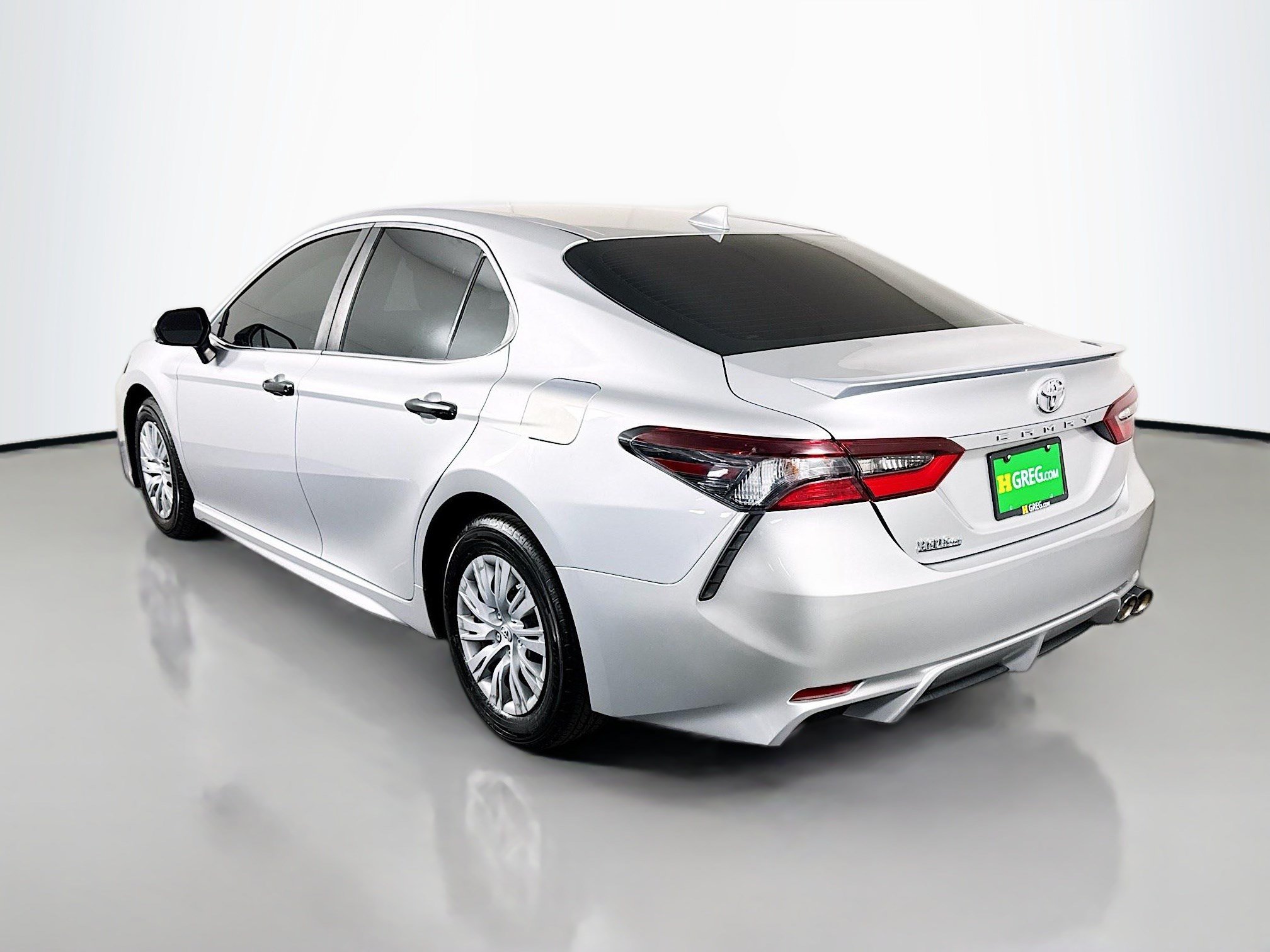 Used 2022 Toyota Camry SE w/ Convenience Package FWD image 7
