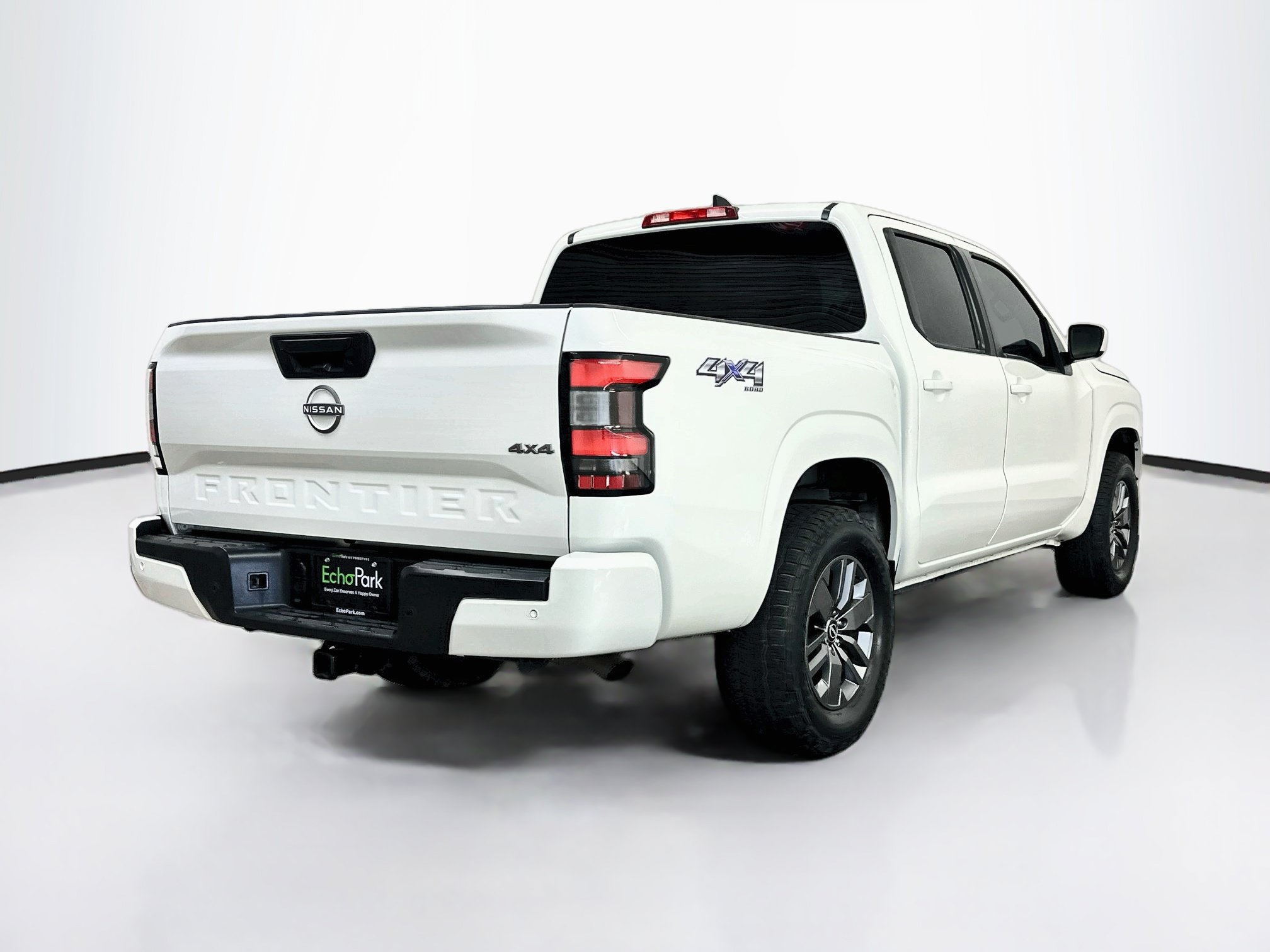 Used 2025 Nissan Frontier SV AWD/4WD image 9