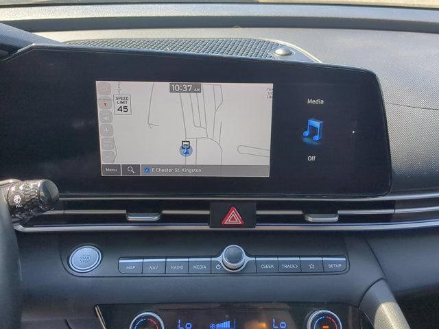 Certified 2023 Hyundai Elantra Limited FWD image 23