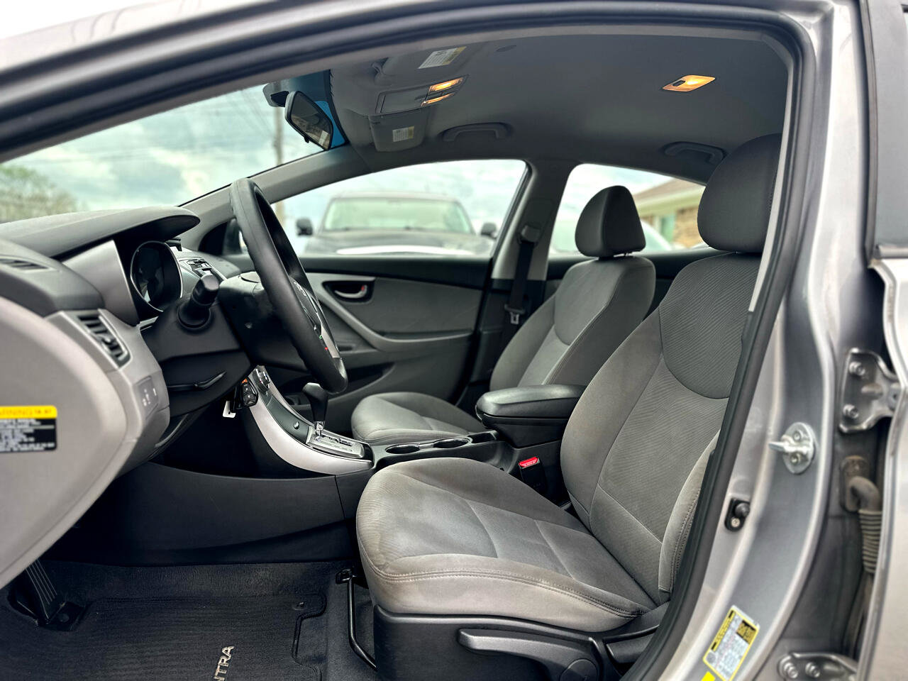 Used 2013 Hyundai Elantra GLS w/ Preferred Pkg image 11