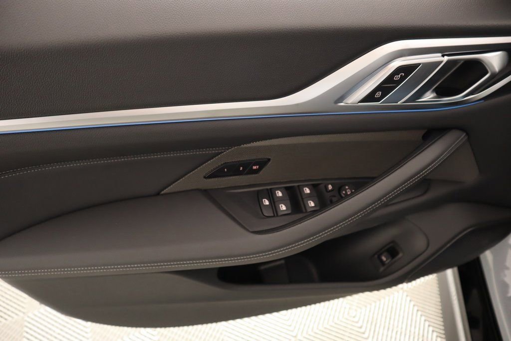 New 2025 BMW i4 xDrive40i w/ M Sport Package image 17