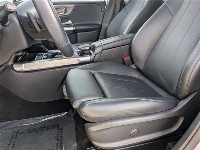 Used 2020 Mercedes-Benz GLB 250 image 15
