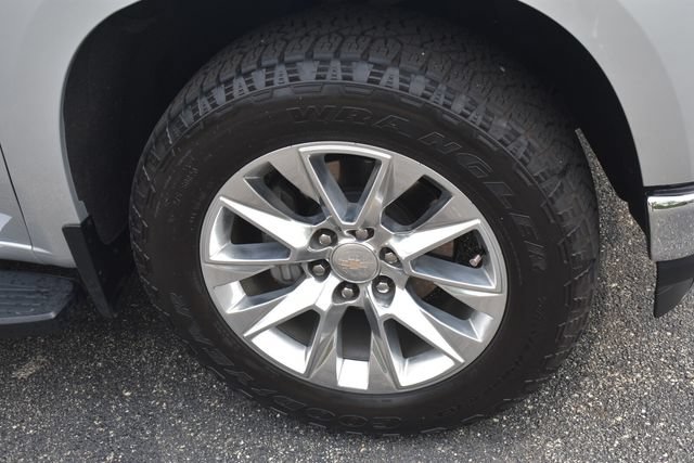 Certified 2020 Chevrolet Silverado 1500 LTZ w/ LTZ Premium Package AWD/4WD image 11