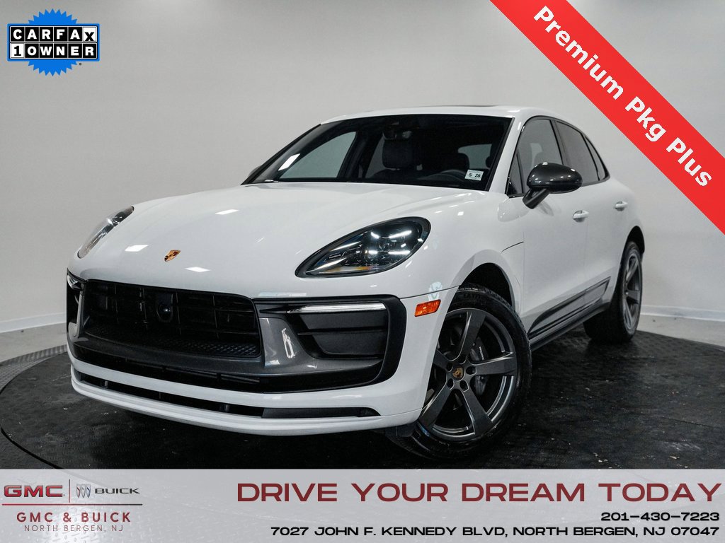 Used 2023 Porsche Macan image 1
