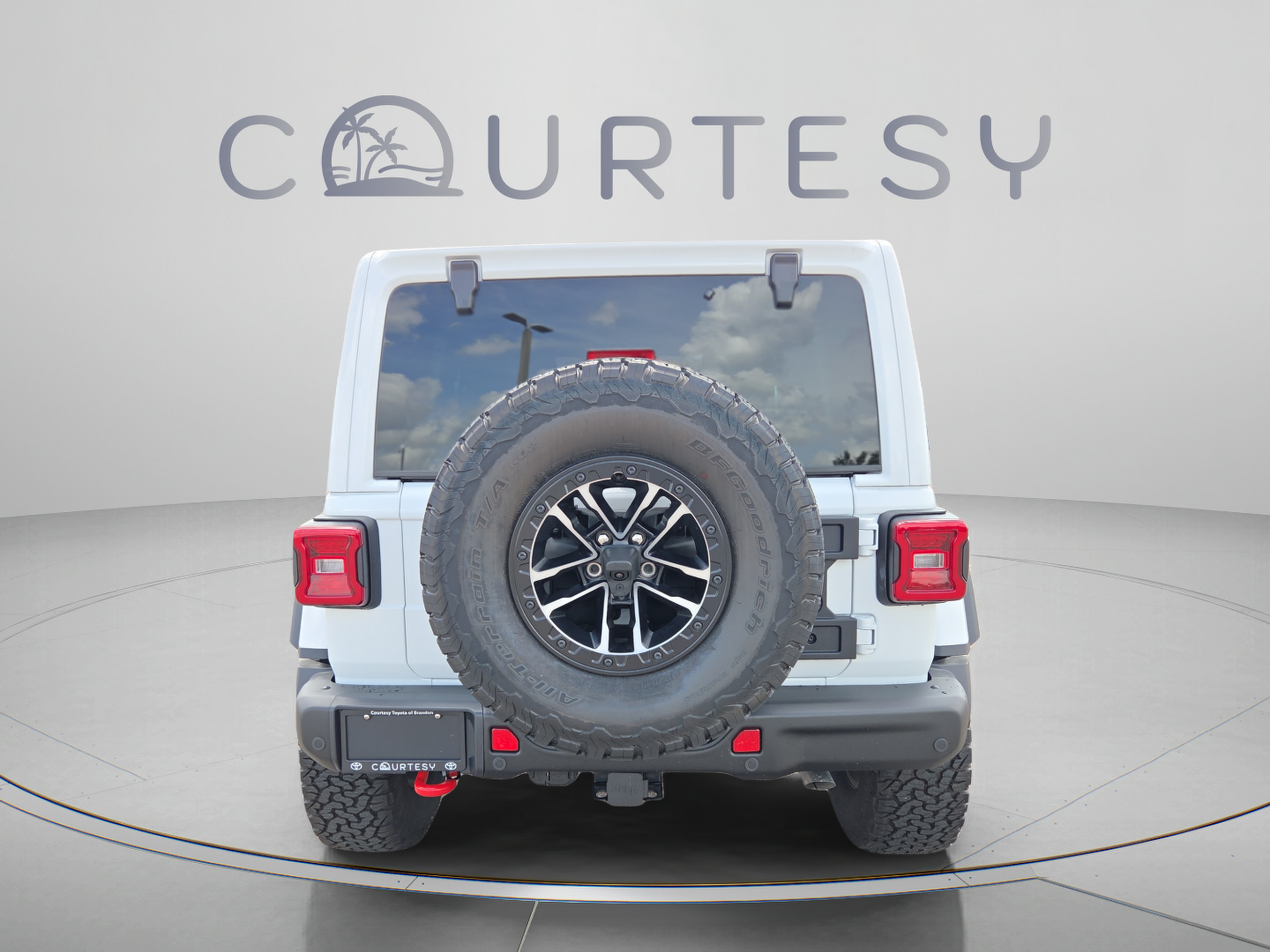 Used 2026 Jeep Wrangler Unlimited Rubicon AWD/4WD image 4