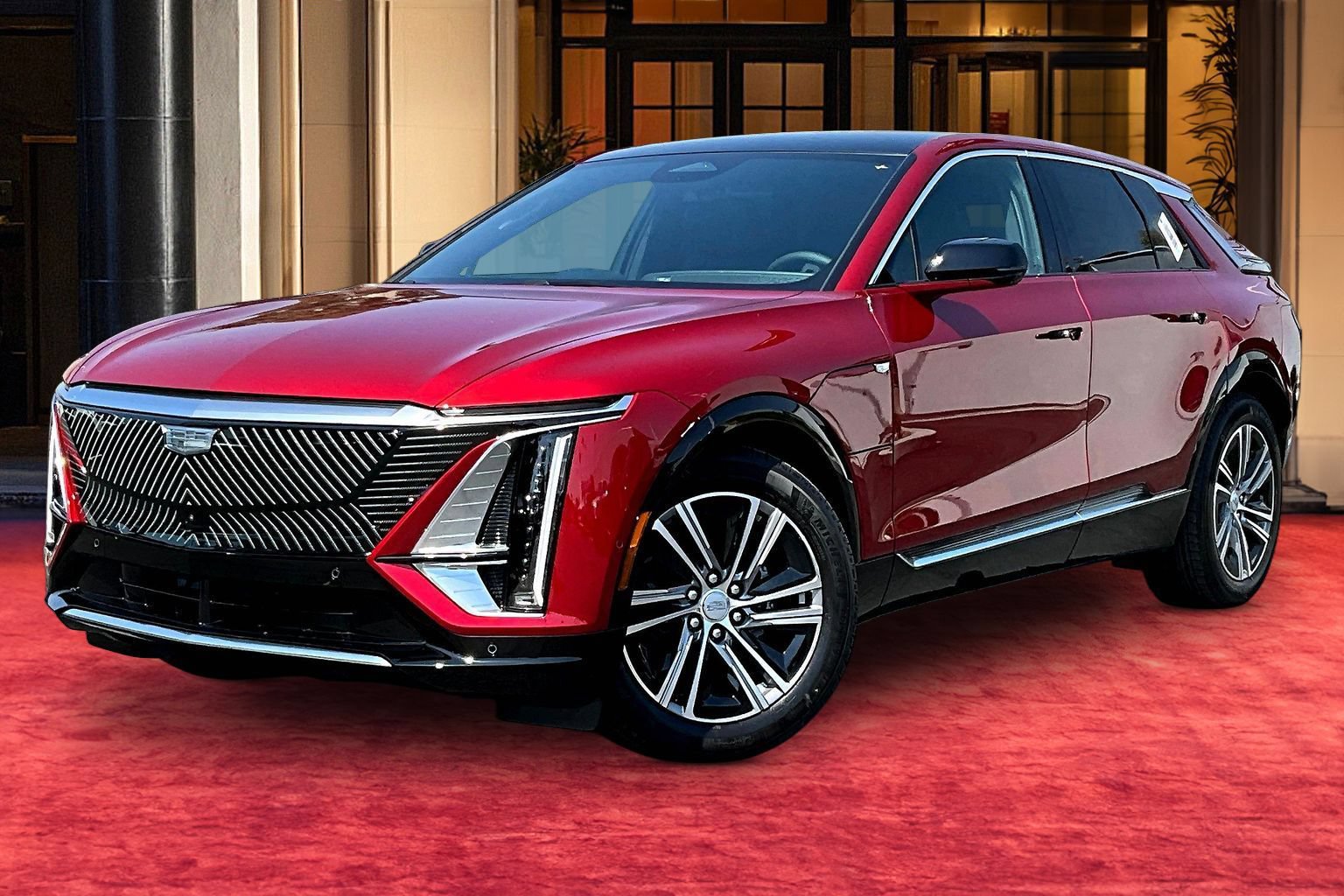 New 2026 Cadillac Lyriq Luxury w/ LPO, Floor Liner Package