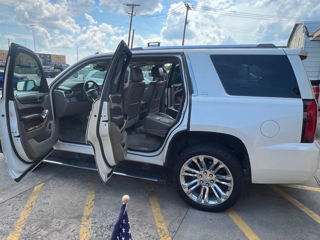 Used 2015 Chevrolet Tahoe LTZ RWD image 10