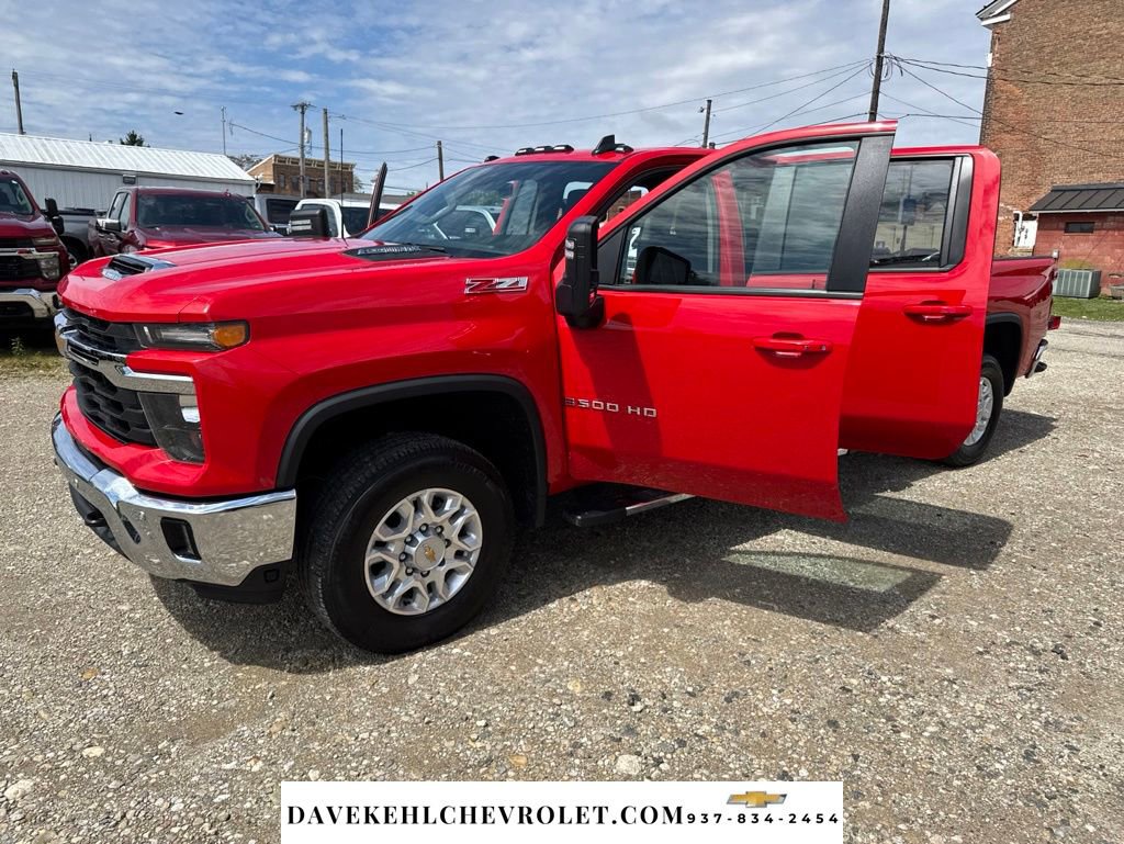 Used 2025 Chevrolet Silverado 3500 LT w/ All Star Edition AWD/4WD image 28