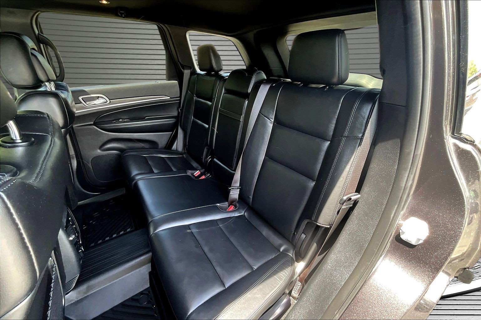 Used 2020 Jeep Grand Cherokee Limited AWD/4WD image 14