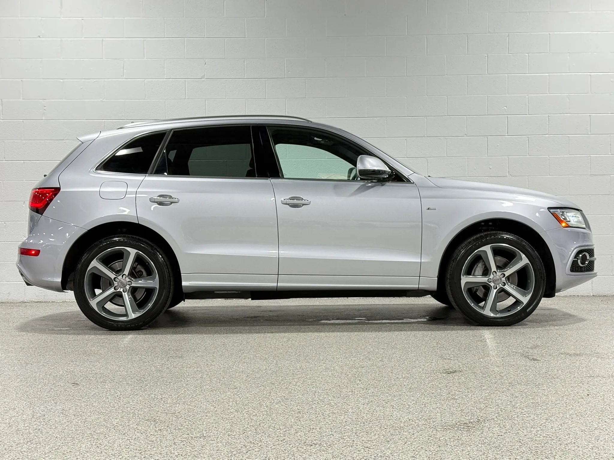 Used 2016 Audi Q5 3.0T Premium Plus AWD/4WD image 5