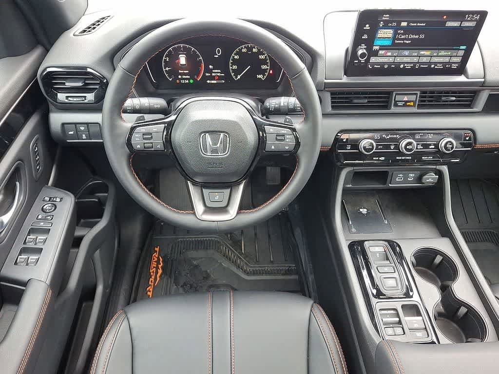 Certified 2025 Honda Pilot TrailSport image 21