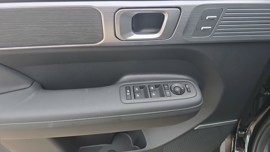 New 2026 Hyundai Santa Fe Limited AWD/4WD image 16