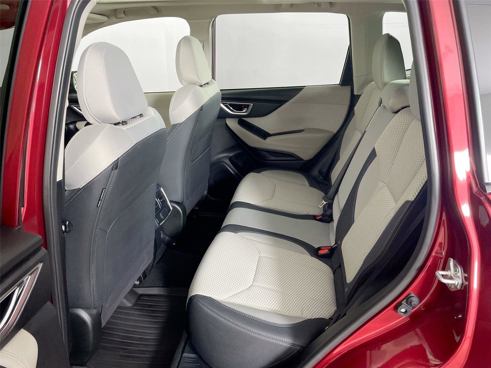 Used 2024 Subaru Forester Premium AWD/4WD image 11