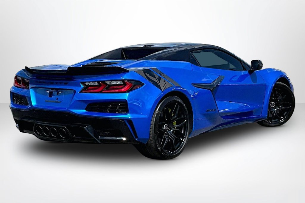 Used 2024 Chevrolet Corvette Z06 w/ Battery Protection Package RWD image 6