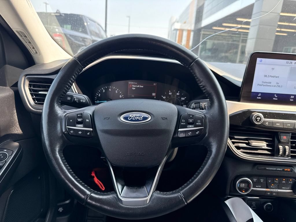 Used 2021 Ford Escape SE w/ SE Sport Appearance Package FWD image 12