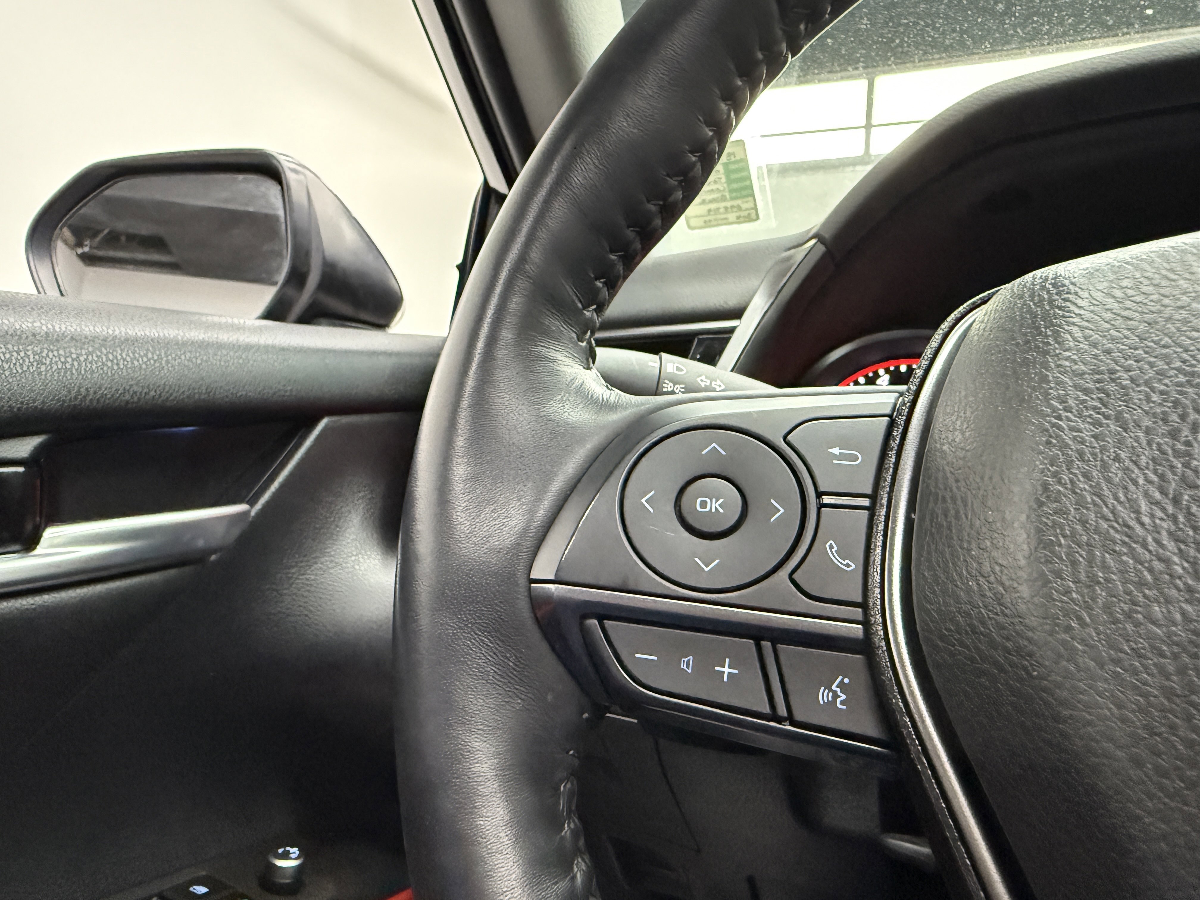 Used 2023 Toyota Camry XSE image 15