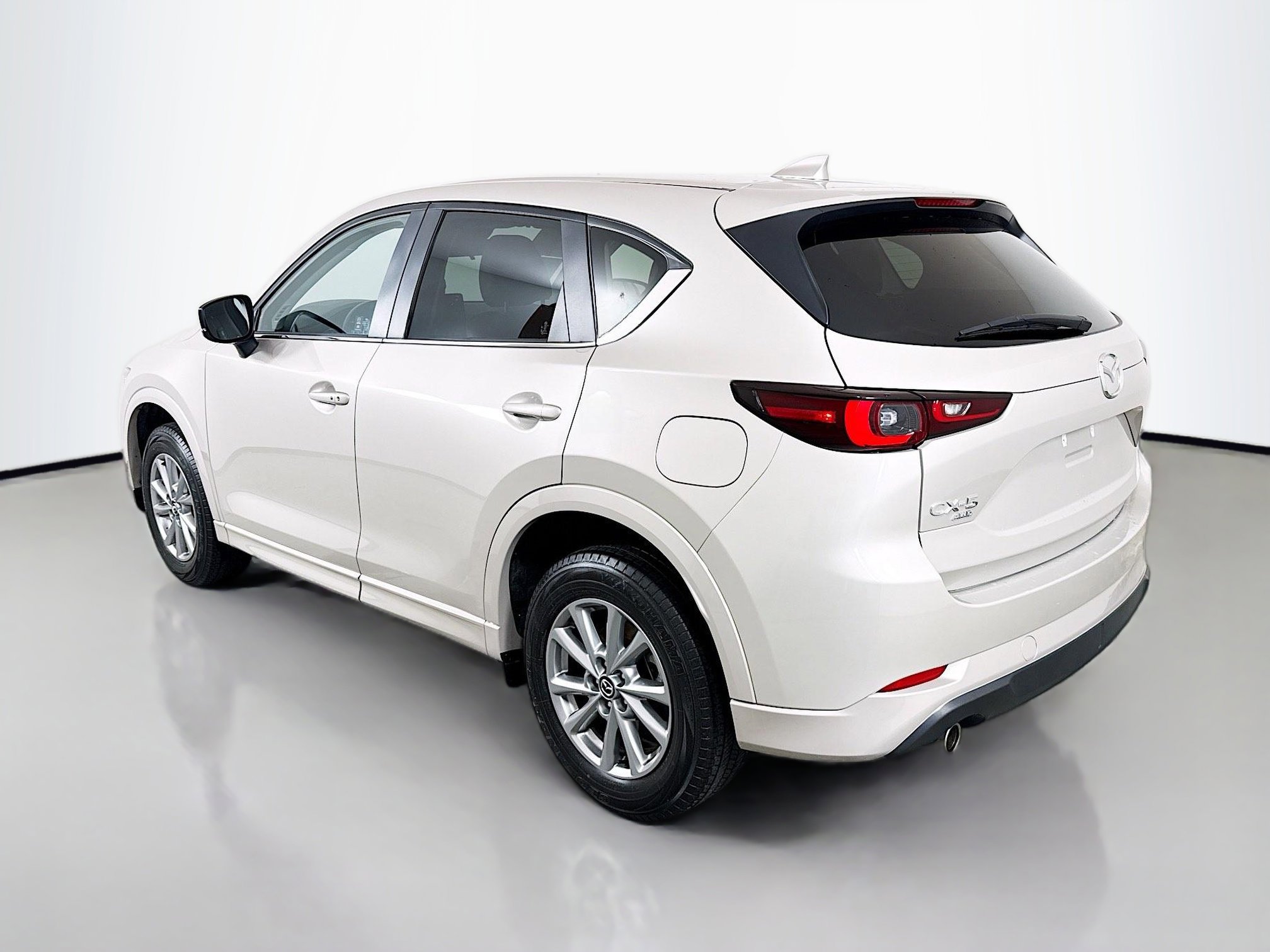 Used 2025 MAZDA CX-5 AWD 2.5 S w/ Select Package image 5