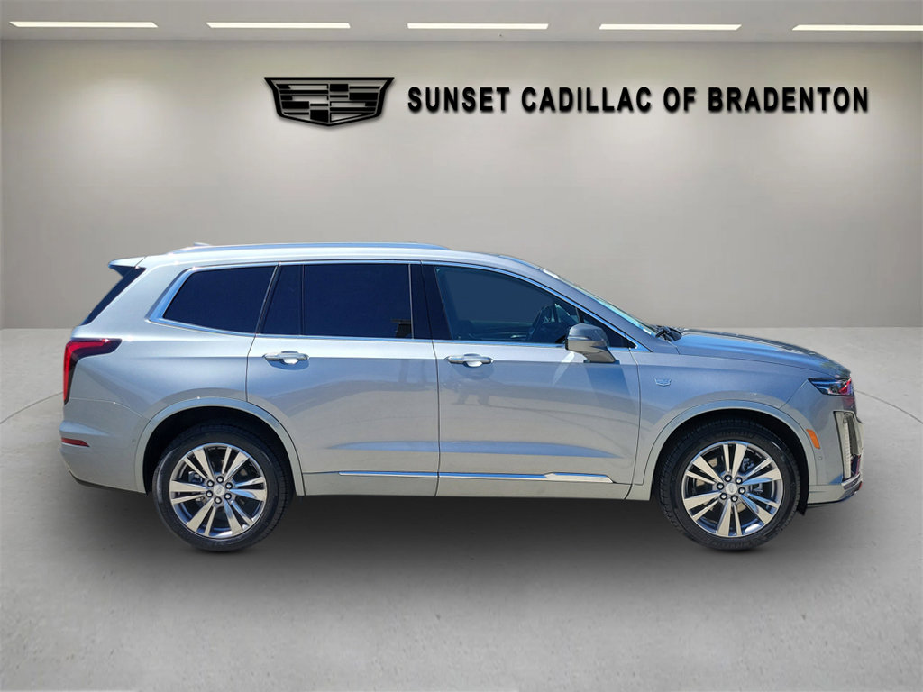 Certified 2025 Cadillac XT6 Premium Luxury w/ Platinum Package image 3